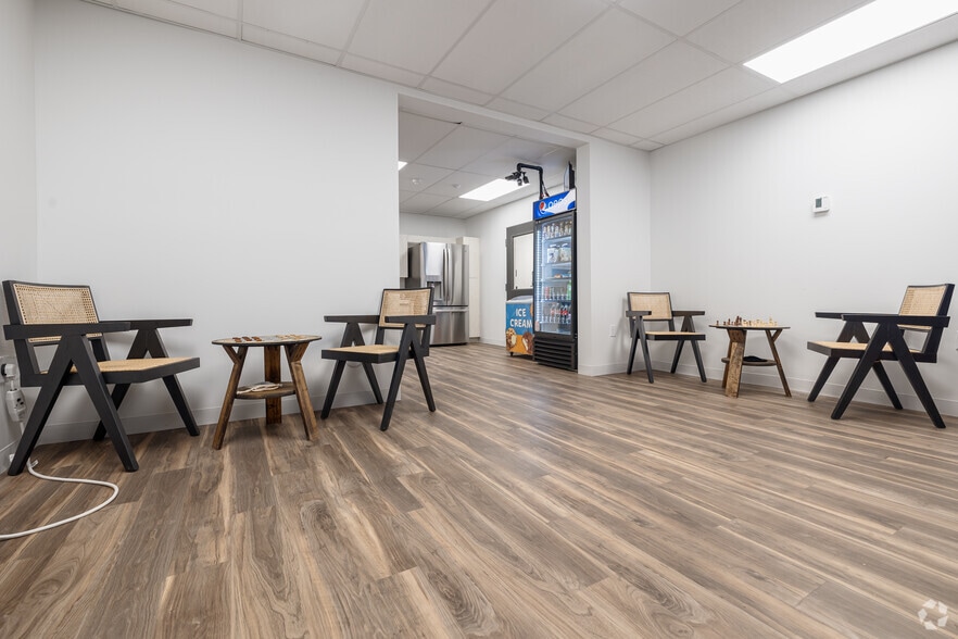 950 S Washington St, Salt Lake City, UT for sale - Interior Photo - Image 3 of 36