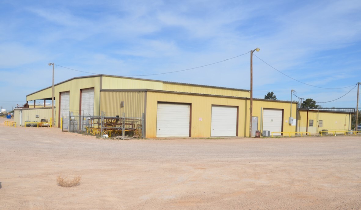 100 NE 2000, Andrews, TX for sale Primary Photo- Image 1 of 1