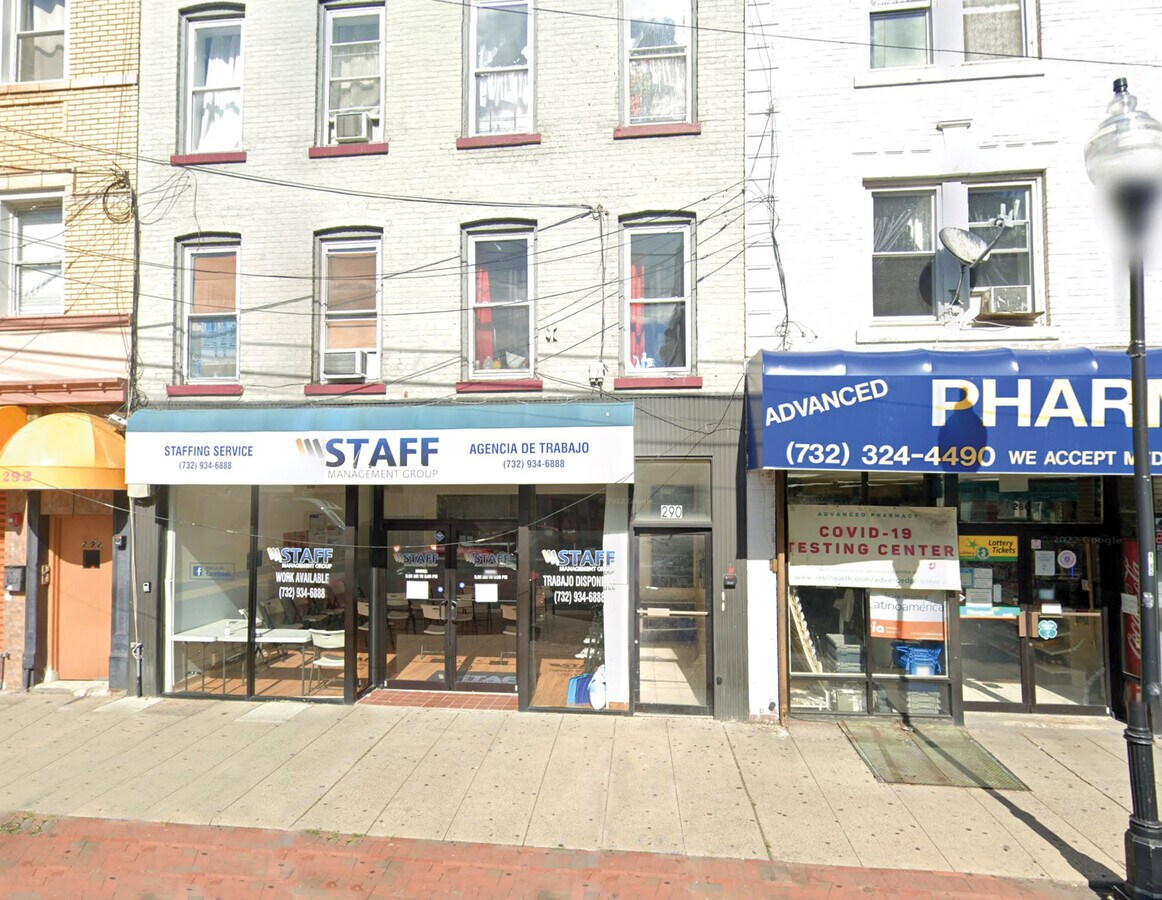 290 Smith St, Perth Amboy, NJ 08861
