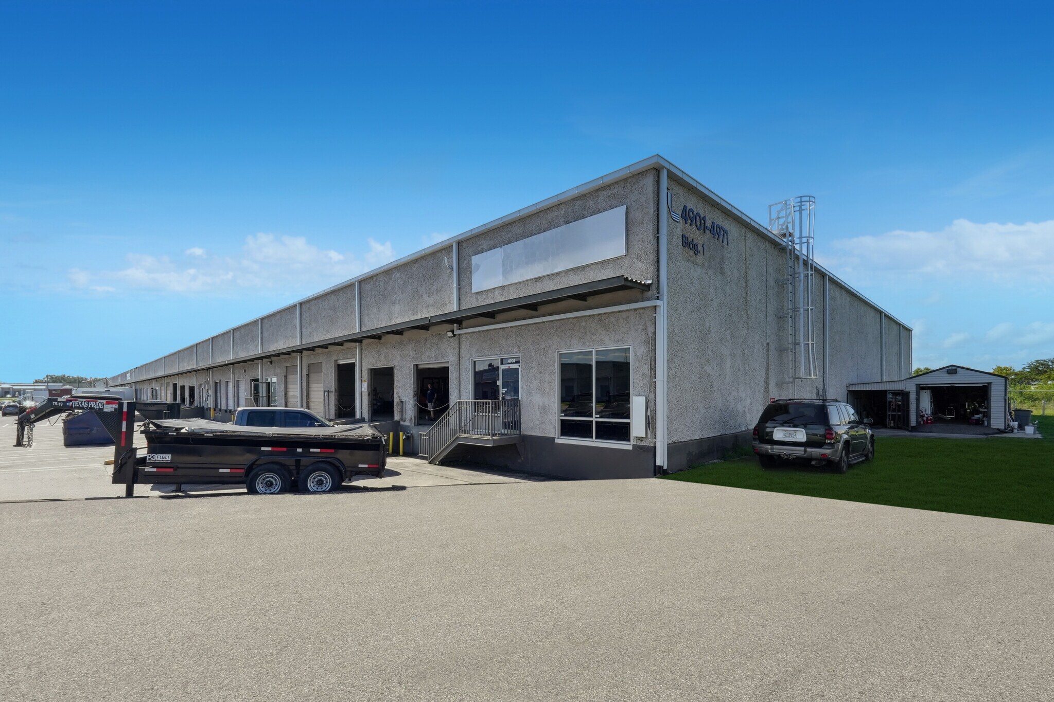 4901-4971 Distribution Dr, Tampa, FL for lease Interior Photo- Image 1 of 1
