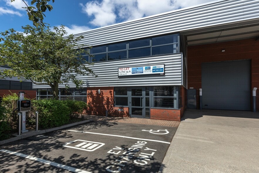 Abbey Rd, London for lease - Building Photo - Image 2 of 15