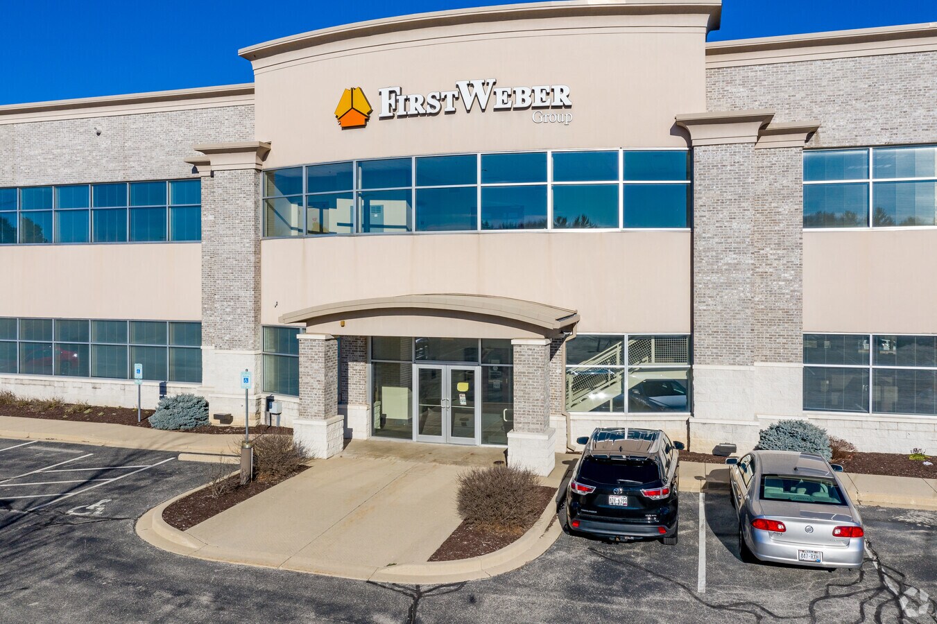 10521 W Layton Ave, Milwaukee, WI 53228 Property Record