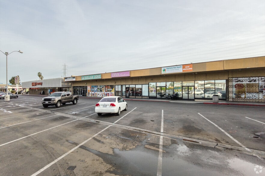 620-650 E El Segundo Blvd, Los Angeles, CA for lease - Primary Photo - Image 3 of 5