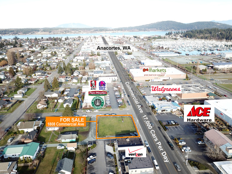 1808 Commercial Ave, Anacortes, WA for sale - Primary Photo - Image 1 of 6