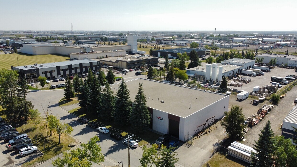 4275 78th Ave SE, Calgary, AB for lease Building Photo- Image 1 of 2