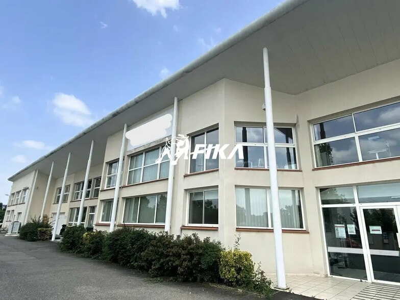 Office in Tournefeuille for lease - Building Photo - Image 2 of 13