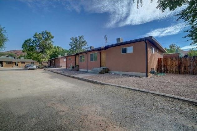 345 E 100 S, Moab, UT for sale Primary Photo- Image 1 of 1