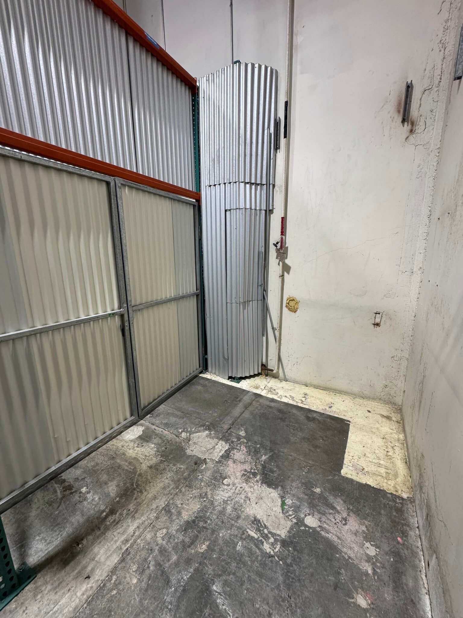 233 E Harris Ave, South San Francisco, CA for lease Interior Photo- Image 1 of 5