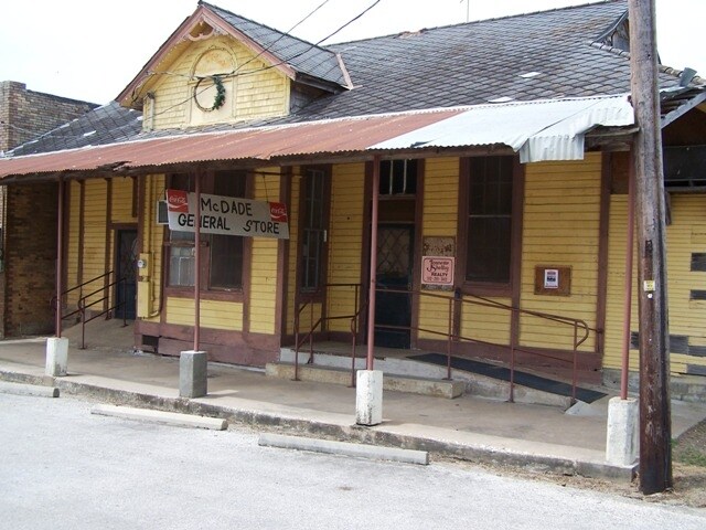 565 Old Highway 20, McDade, TX for sale - Primary Photo - Image 1 of 1