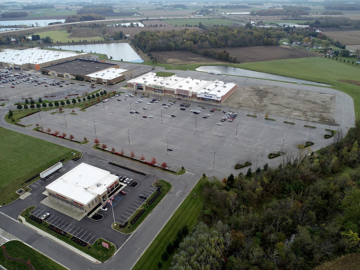 10300 Maysville Rd, Fort Wayne, IN, 46835 Property For Lease on