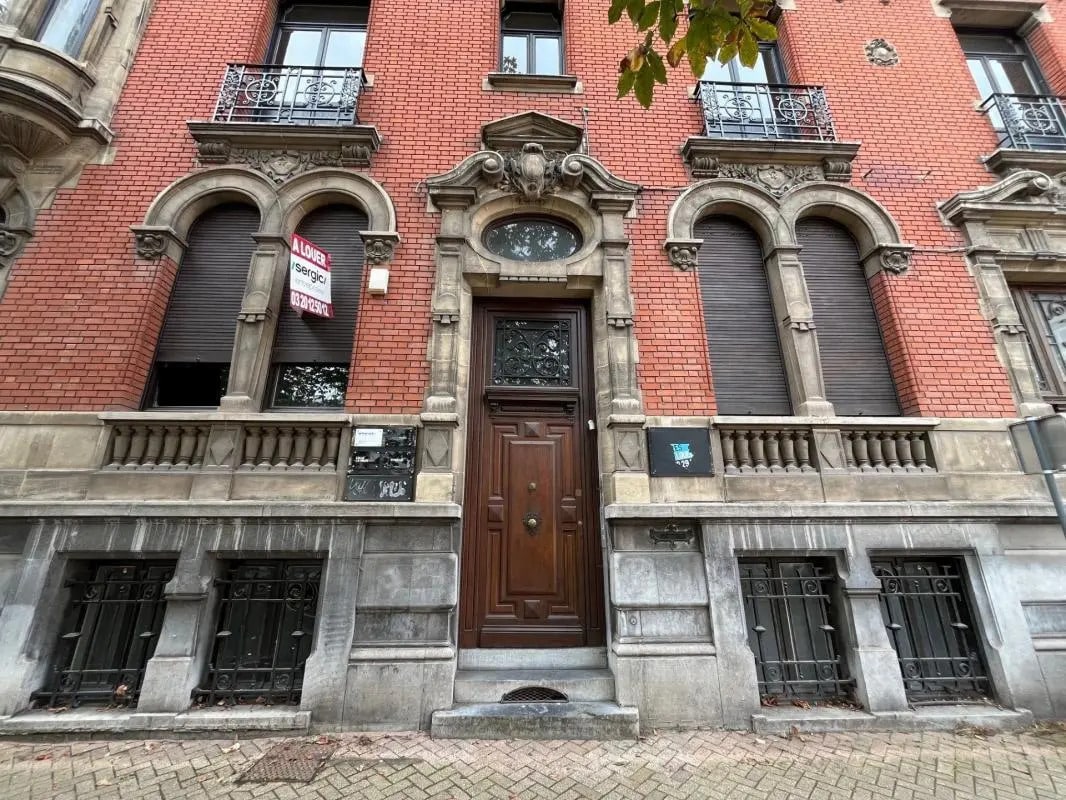 Office in Lille for lease Building Photo- Image 1 of 5