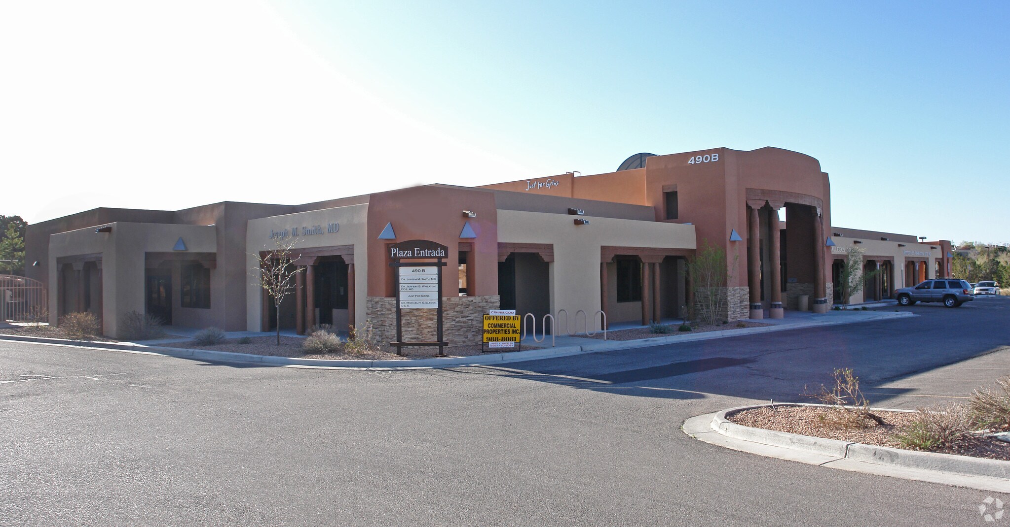 490 B W Zia Rd, Santa Fe, NM for sale Primary Photo- Image 1 of 1