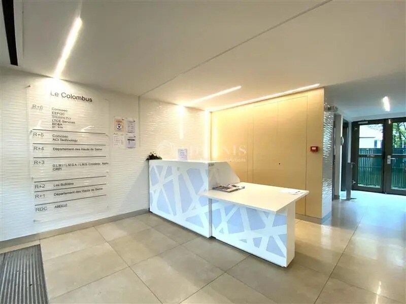 Office in La Garenne-Colombes for lease Lobby- Image 1 of 4