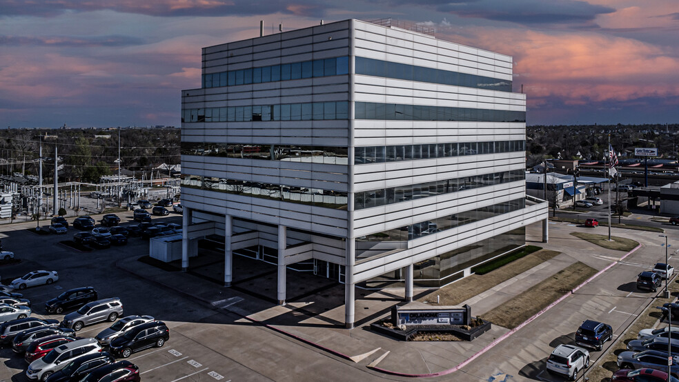 3800 N May Ave, Oklahoma City, OK for sale - Building Photo - Image 1 of 57