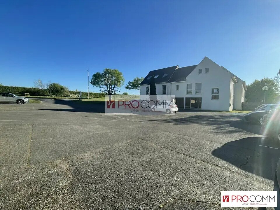 Office in Chartres for lease Building Photo- Image 1 of 11