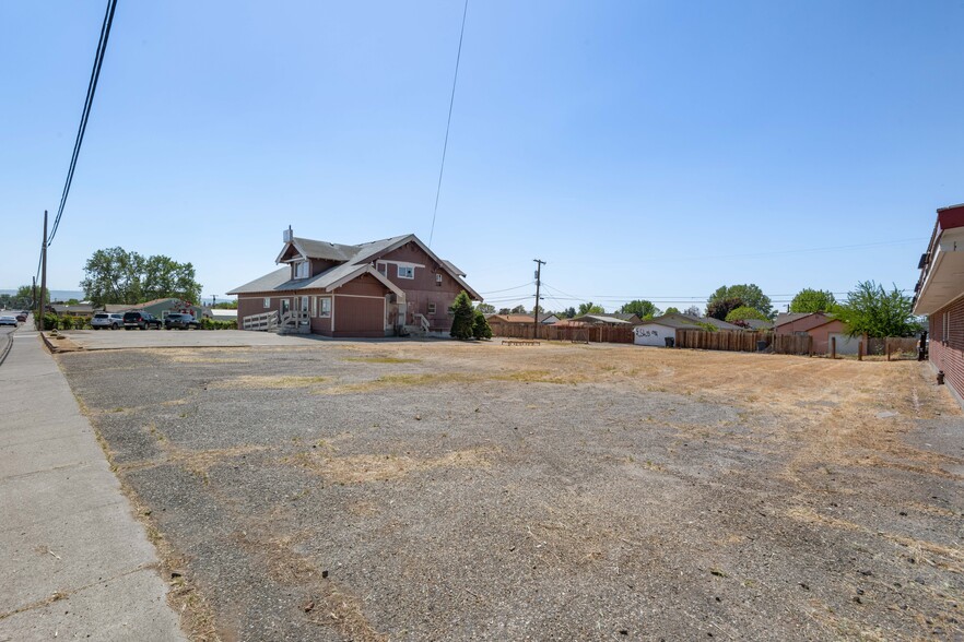 1734 N 5th Ave, Pasco, WA for sale - Building Photo - Image 2 of 29