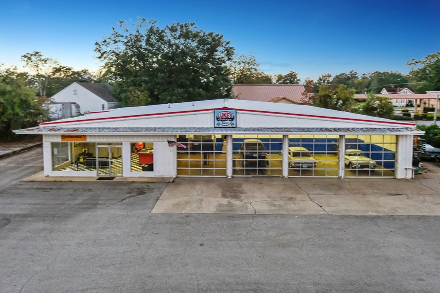 424 Magnolia Dr S, Wiggins, MS 39577