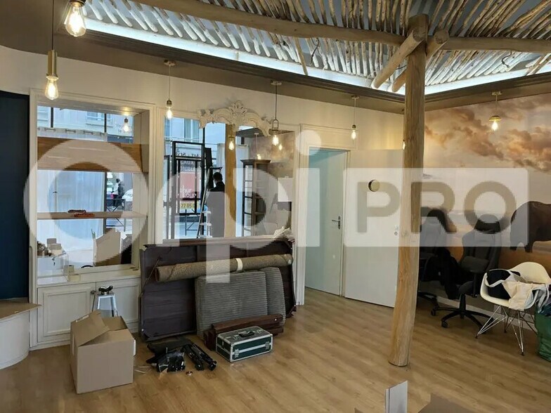 Retail in Épernay for sale - Interior Photo - Image 1 of 7