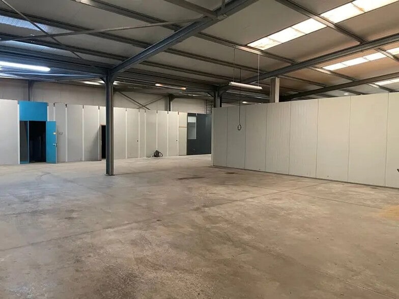 Office in Compiègne for lease - Interior Photo - Image 3 of 4