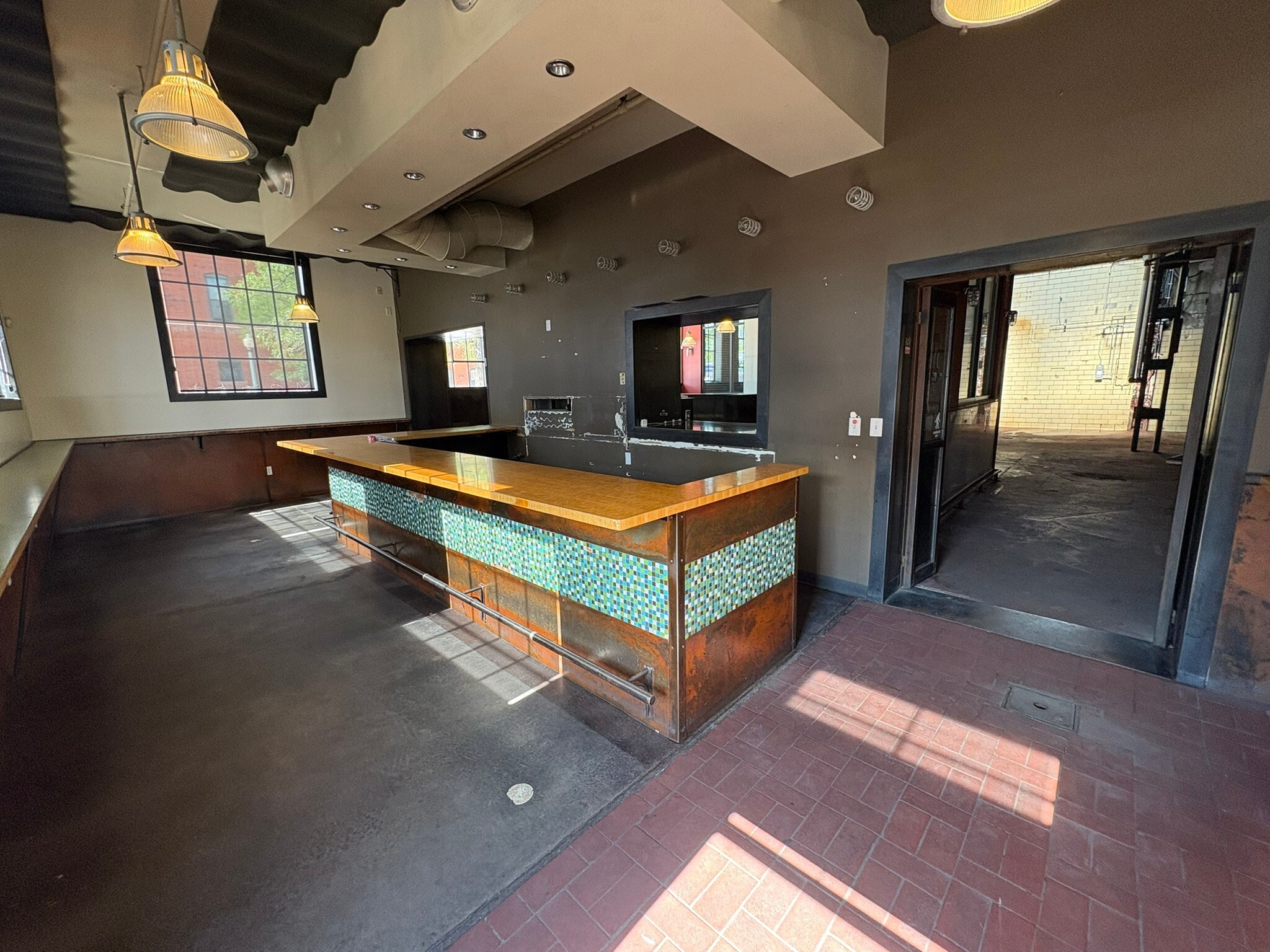 2201 Arapahoe St, Denver, CO for sale Interior Photo- Image 1 of 4