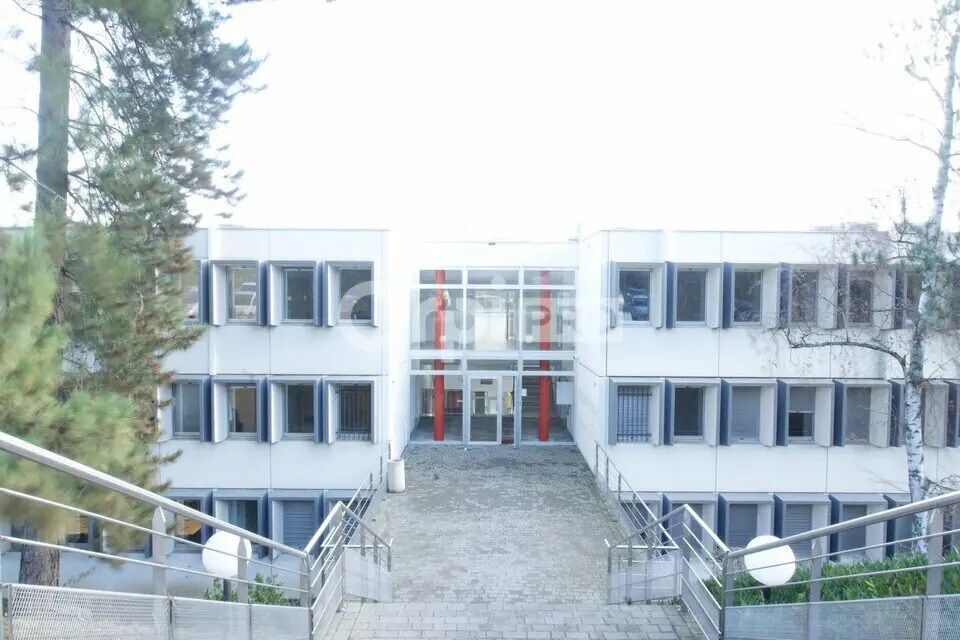 Office in Écully for lease Building Photo- Image 1 of 14