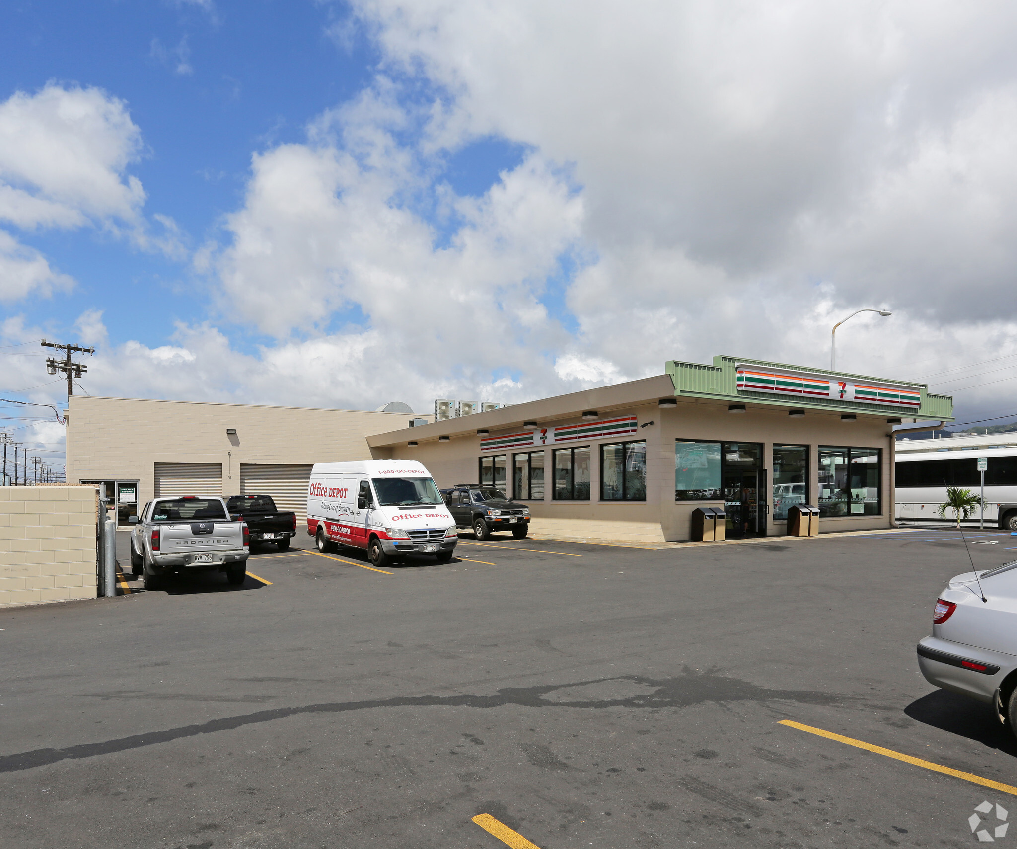 306 Kalihi St, Honolulu, HI for lease Primary Photo- Image 1 of 4