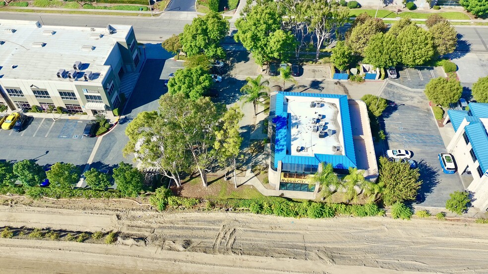 9233 Charles Smith Ave, Rancho Cucamonga, CA for sale - Building Photo - Image 3 of 67