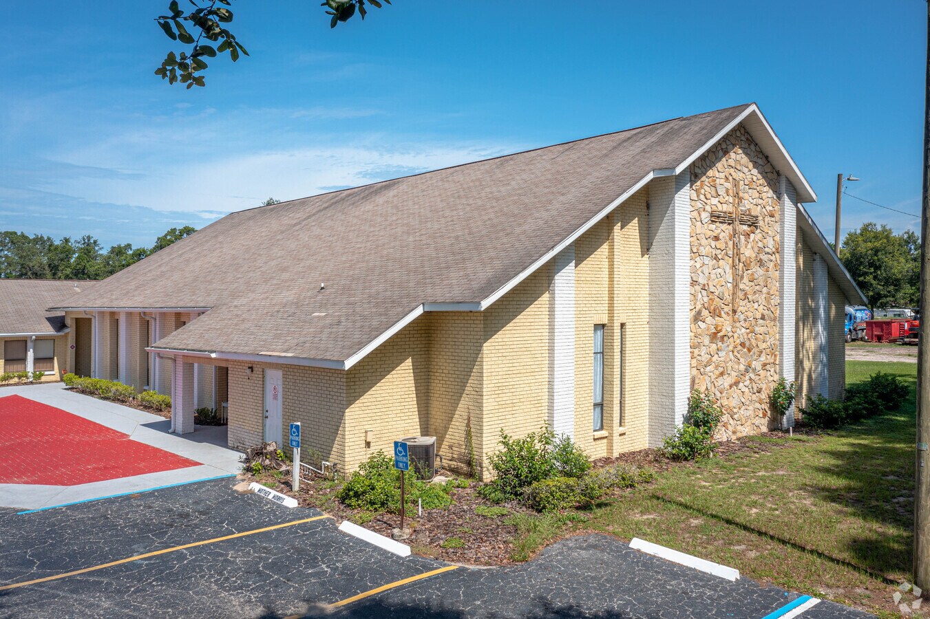 501 S Kingsway Rd, Seffner, FL 33584 Property Record