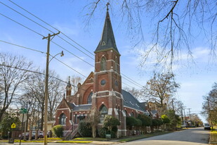 Cathedral Park Apartments - Convenience Store