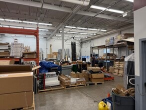 31 Pecks Ln, Newtown, CT for lease Building Photo- Image 1 of 6