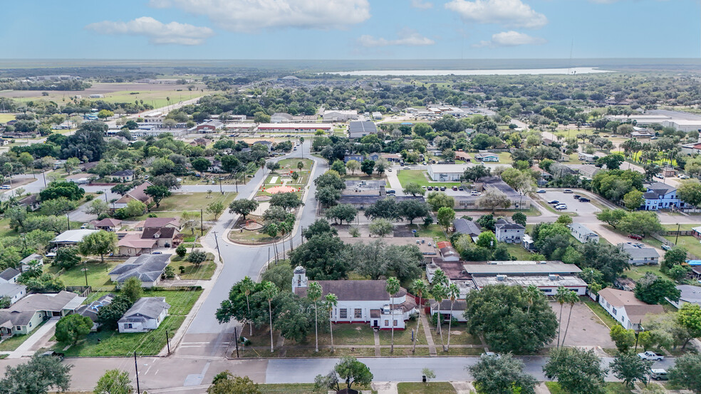 317 Magnolia Ave, La Feria, TX for lease - Building Photo - Image 1 of 10