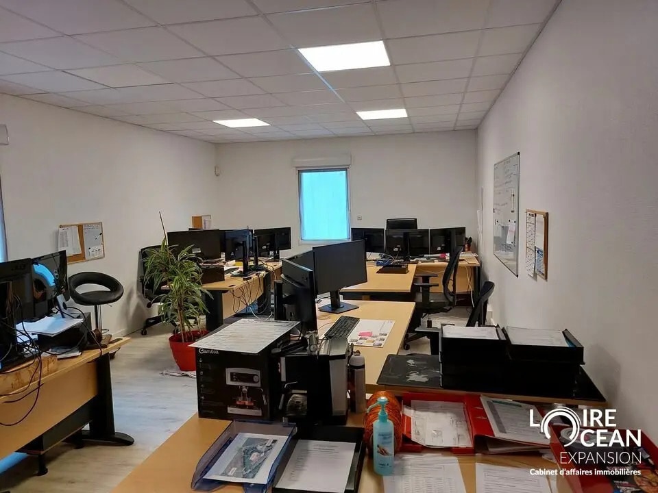 Office in Nantes for lease Interior Photo- Image 1 of 6