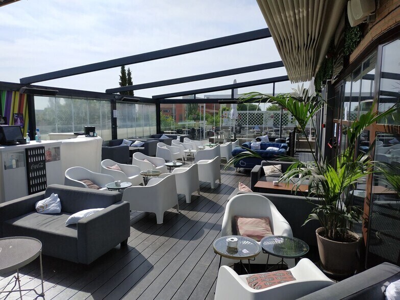 Retail in San Sebastián de los Reyes, Madrid for lease - Building Photo - Image 2 of 9