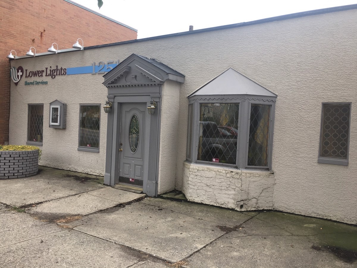 1251 W Broad St, Columbus, OH 43222