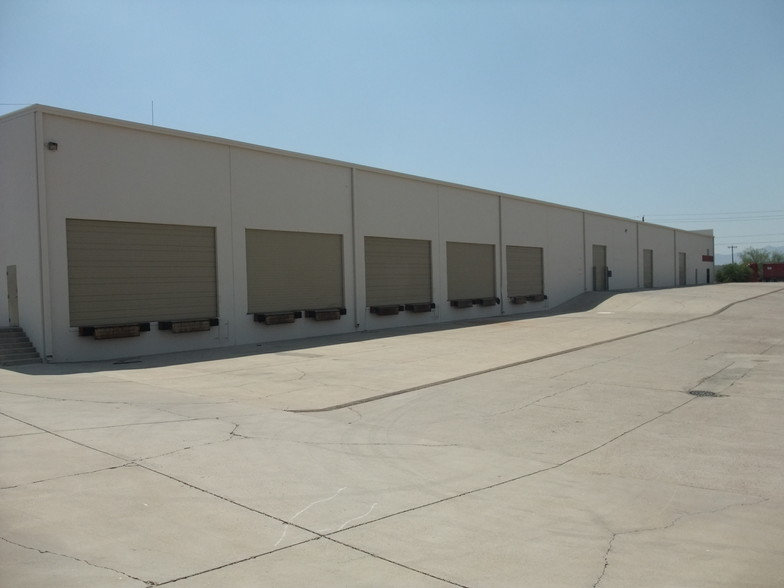 3702 W Buckeye Rd, Phoenix, AZ for lease - Building Photo - Image 3 of 9