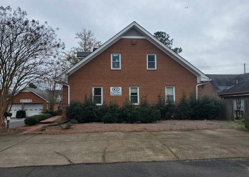 2997 Johnson Ferry Rd, Marietta, GA for lease - Building Photo - Image 2 of 18