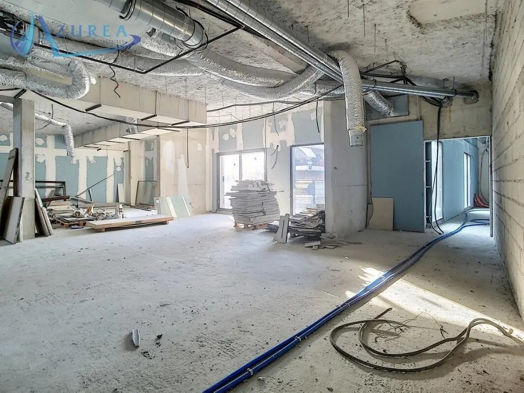 Retail in Cagnes-sur-Mer for lease Interior Photo- Image 1 of 10