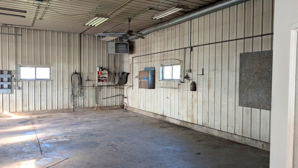 139 2nd St, Reedsville, WI for sale - Building Photo - Image 3 of 24