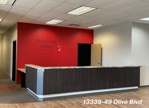 13339-13399 Olive Blvd, Chesterfield, MO for lease Interior Photo- Image 1 of 3