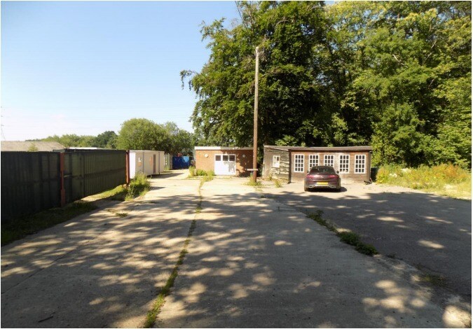 Redhill Rd, Cobham for sale - Primary Photo - Image 1 of 1
