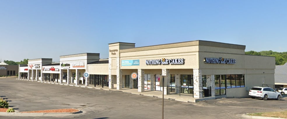 2121 SW Wanamaker Rd, Topeka, KS for lease - Building Photo - Image 2 of 5