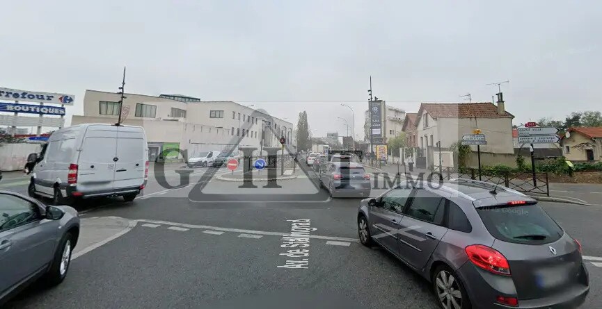 Industrial in Stains for sale - Aerial - Image 2 of 3