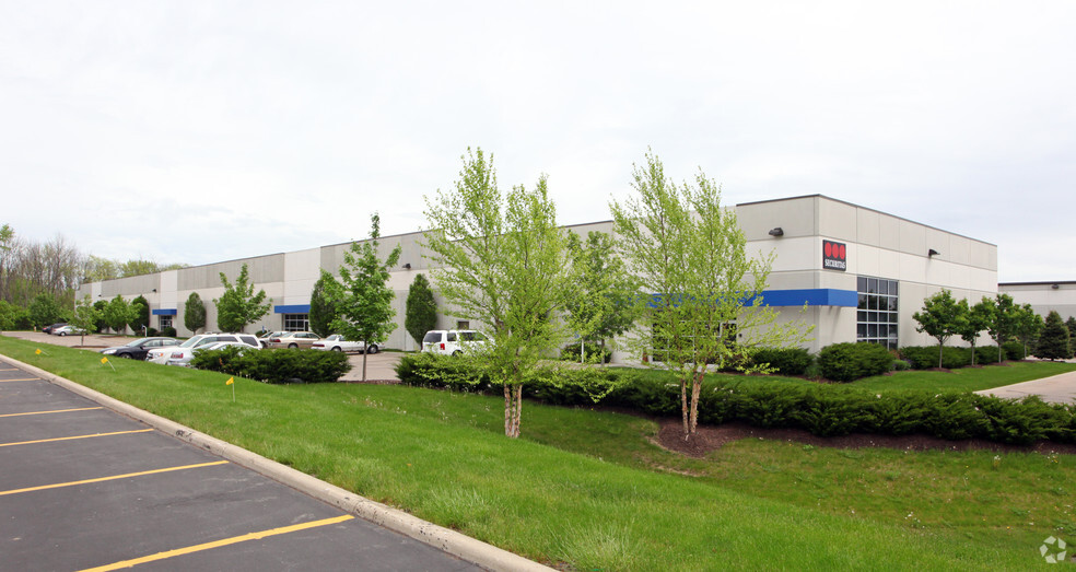 2156-2180 Southwest Blvd, Grove City, OH for lease - Primary Photo - Image 1 of 4