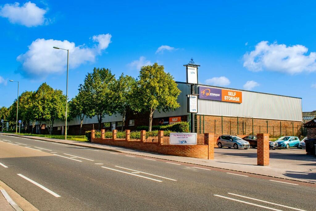 242-248 Gosport Rd, Fareham for lease Building Photo- Image 1 of 6