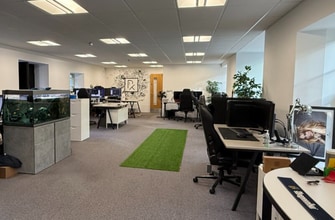 Higher Mill Ln, Buckfast for lease Interior Photo- Image 2 of 6