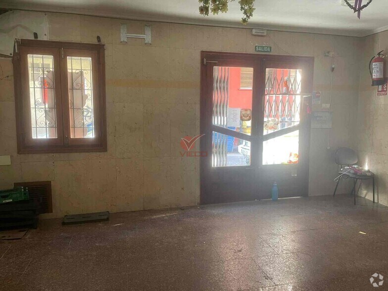 Retail in Cuenca, Cuenca for lease - Interior Photo - Image 1 of 1
