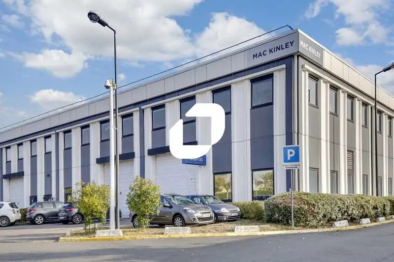 Office in Lisses for lease - Building Photo - Image 2 of 9