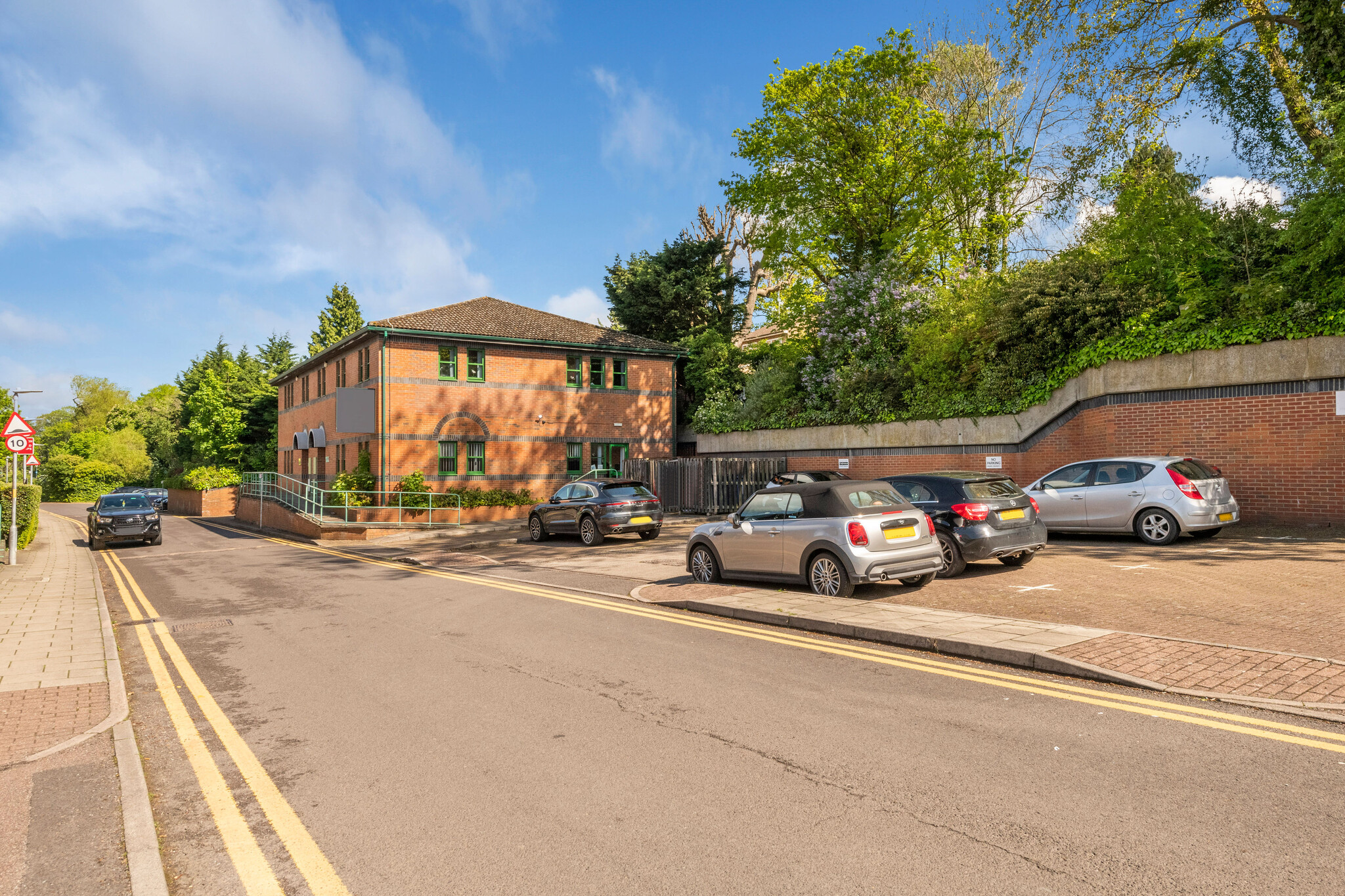 5-6 Beaumont Gate, Radlett for sale Building Photo- Image 1 of 1