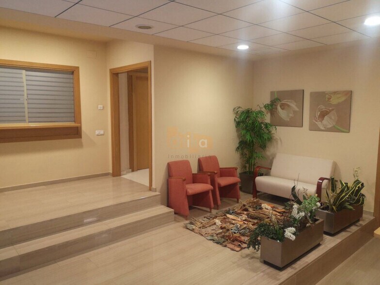 Office in Ontinyent for lease - Building Photo - Image 2 of 8
