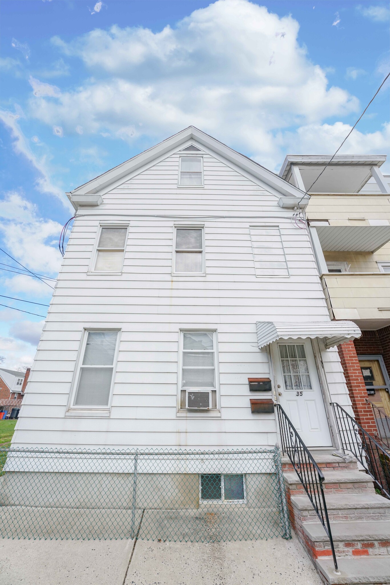 33 Mercer St, Wallington, NJ for sale Primary Photo- Image 1 of 1